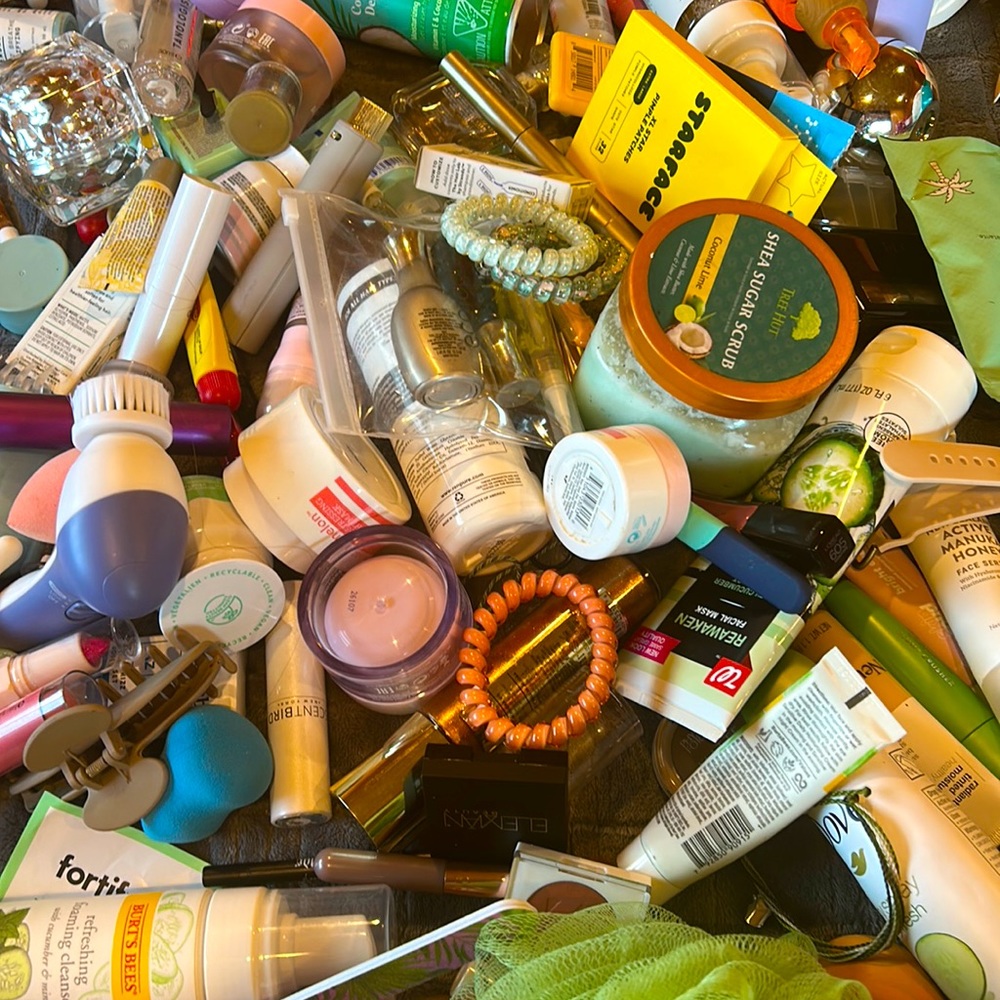 Skincare bundle (some used) (mostly new)